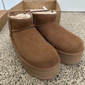 Ugg Classic Ultra Mini Platform